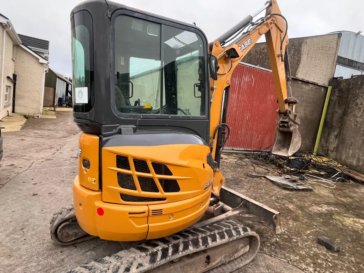 Case cx30 digger - Image 1