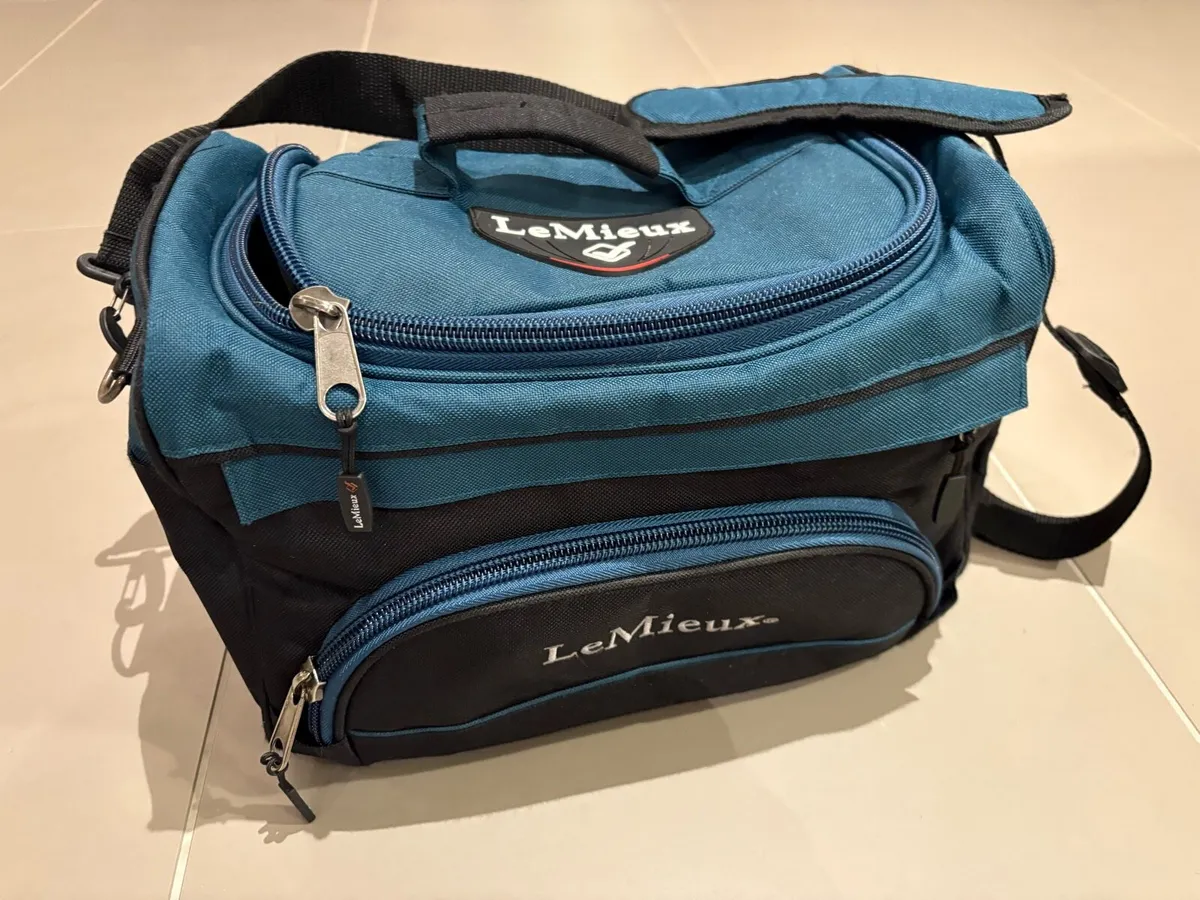 Grooming bag - Image 2
