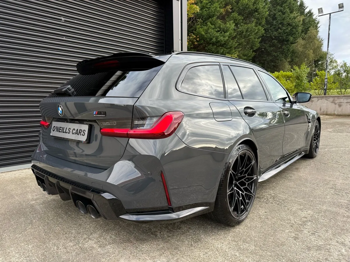 2024 BMW M3 Competition Touring M xDrive - Image 4