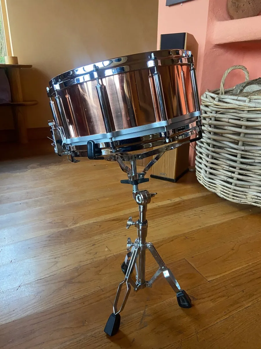 Pearl Copper Snare Drum - Case & Stand included - Image 1