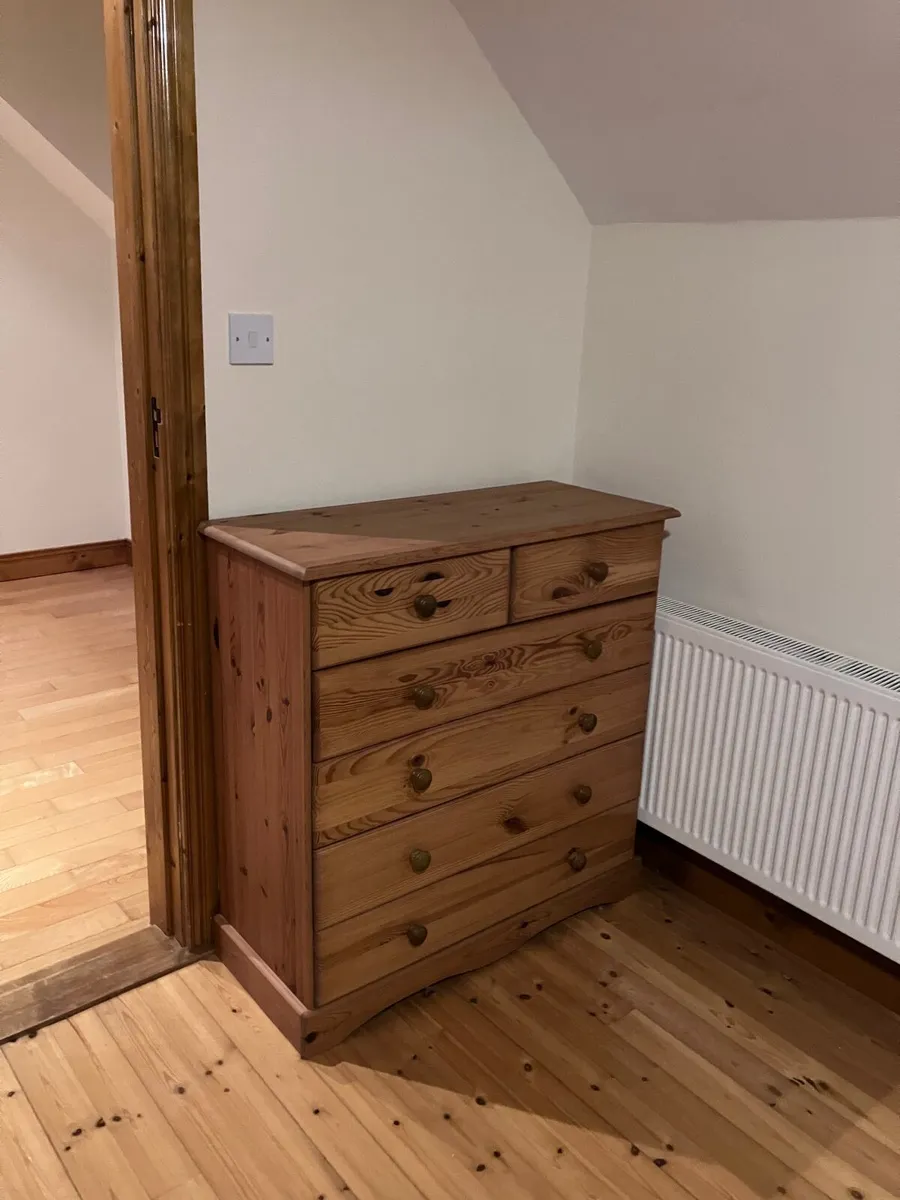 5 x Wardrobes & 4 x Chest of drawers - Image 3
