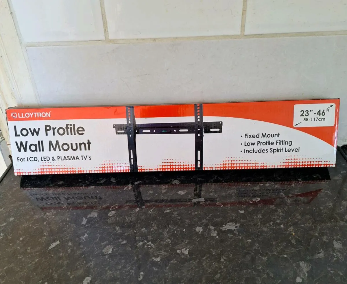 Lloytron TV wall bracket 23 to 46 inches - Image 1