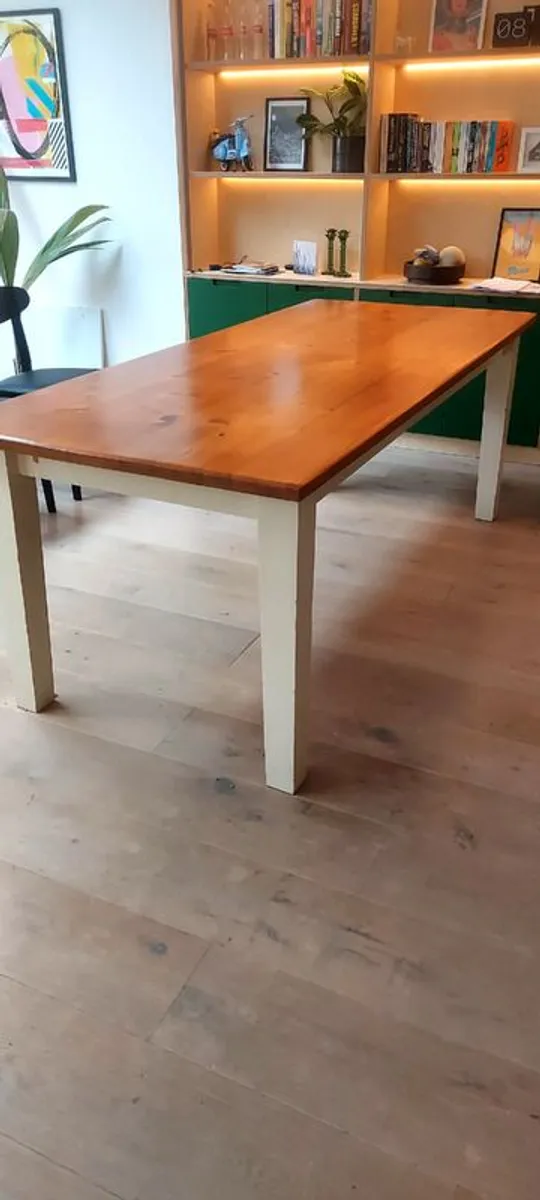 Solid Oak Dining Table & 6 chairs - Image 3