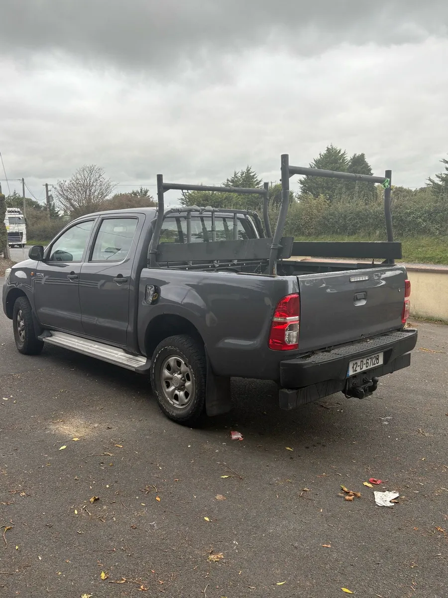 2012 Toyota Hilux Crew Cab Tax 6/26 90K MLS - Image 2