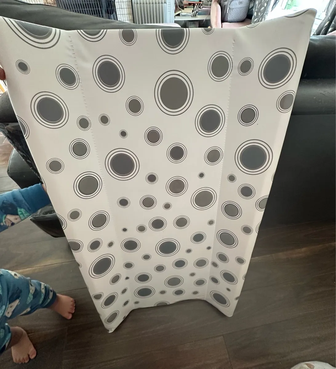 Cot top changer - Image 1