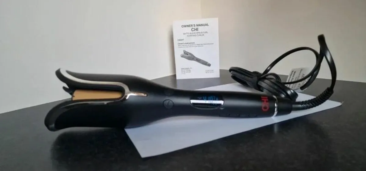 Brand New Hair Curler: Chi Matt Black Spin N Curl - Image 2