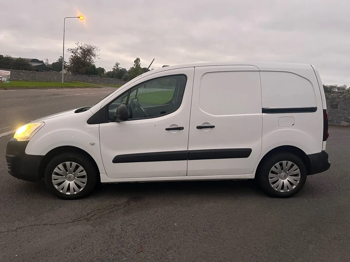 162 Citroen Berlingo Enterprise Model - Image 4