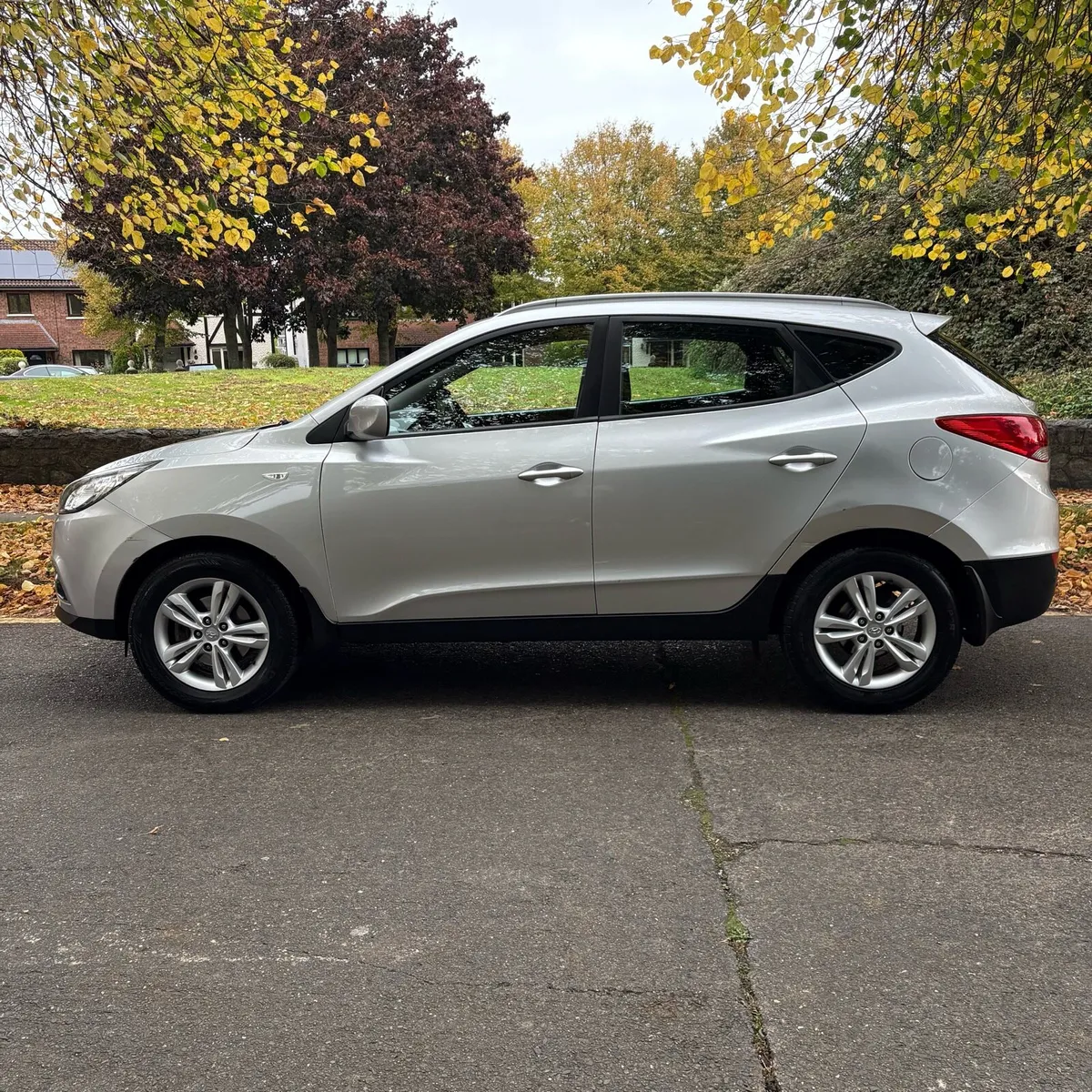HYUNDAI IX35 NCT 08/26 TAX 11/25 - Image 3