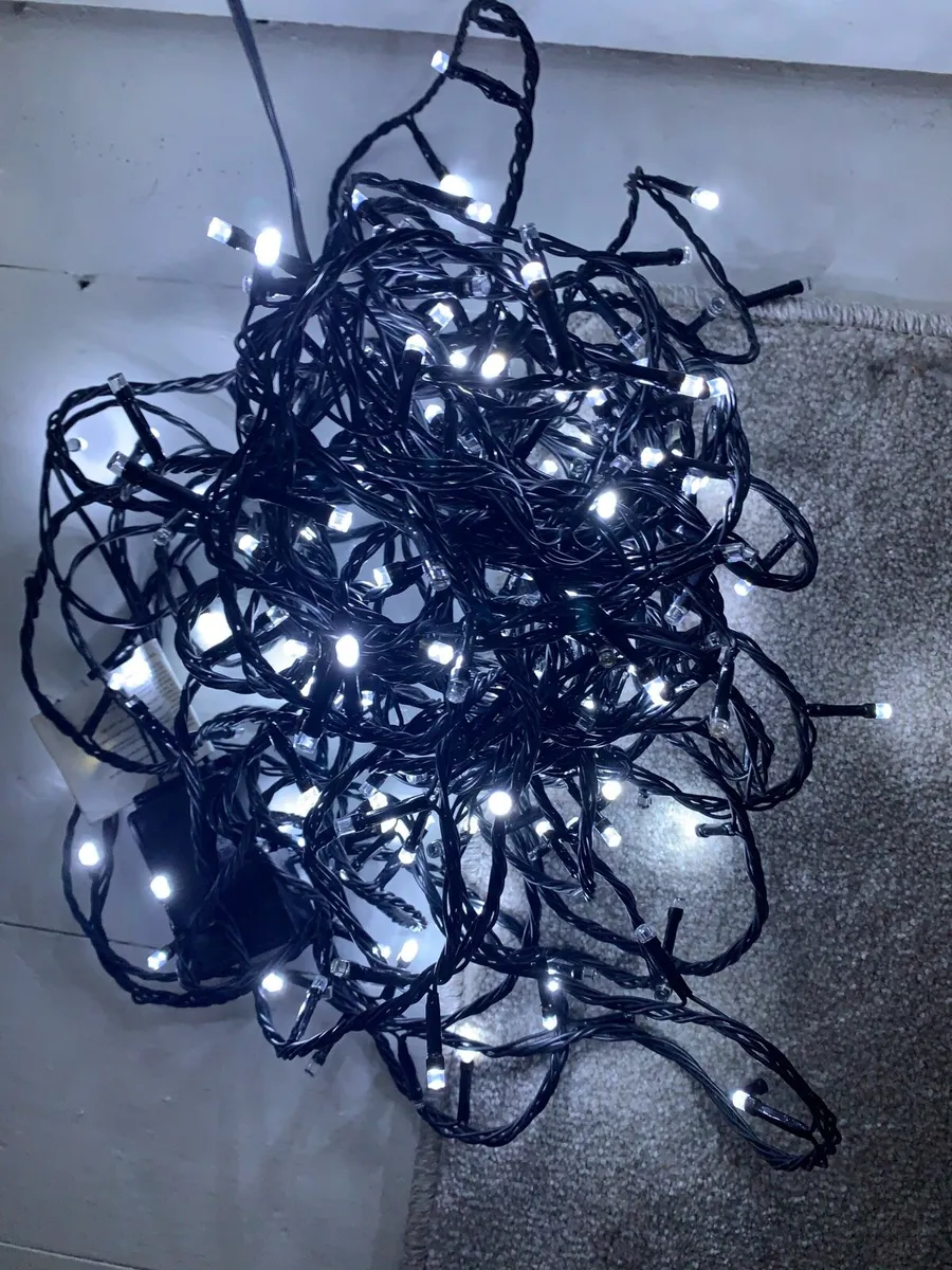 Christmas Decorations - Image 1