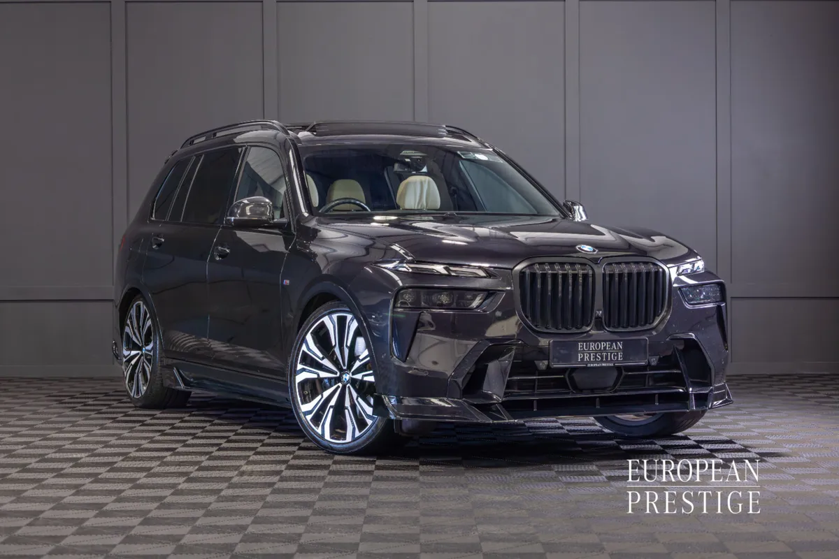 222 BMW X7 X-Drive 40d M-Sport *Pan Roof - Image 1
