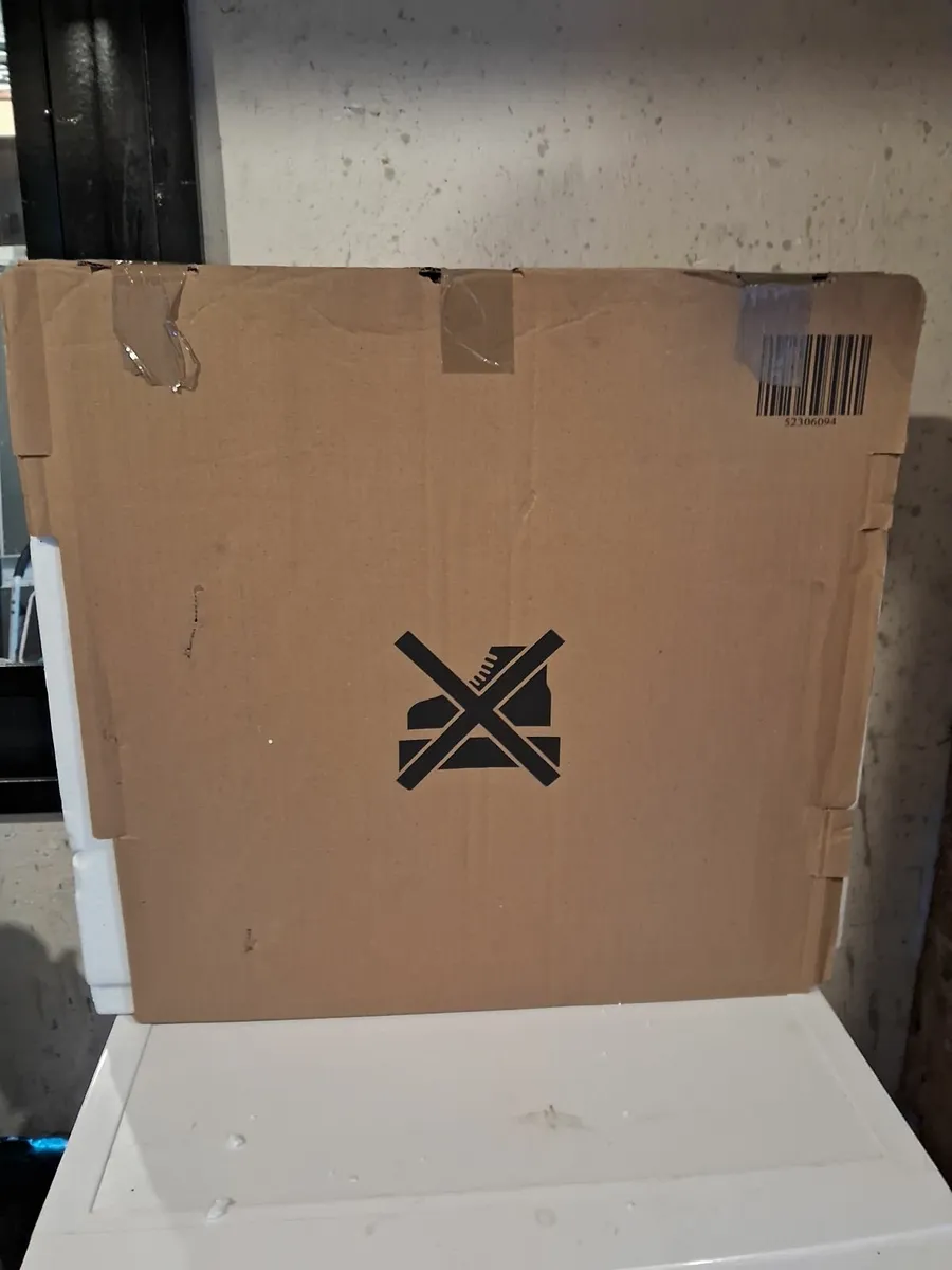 BRAND NEW INDUCTION HOB FOR SALE - Image 3
