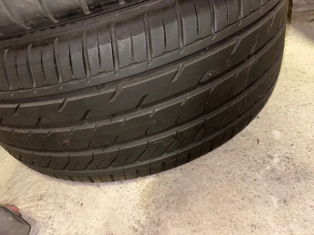 17” Bmw Original Wheels with NEW tyres - Image 4