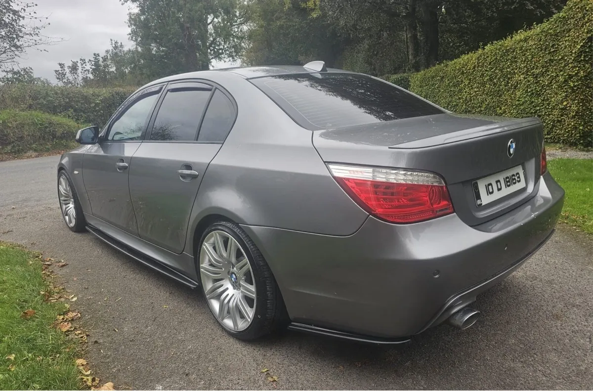 BMW 520D - Image 1