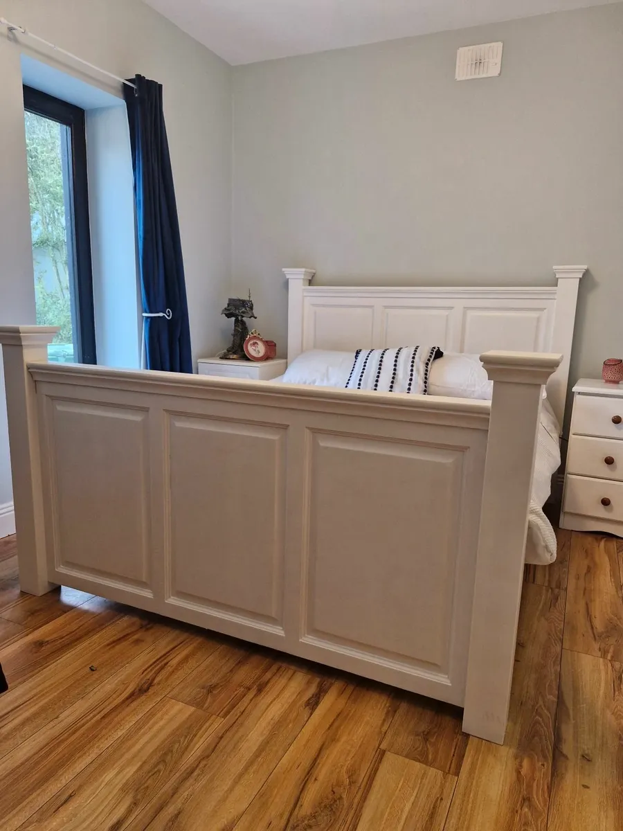 Solid wood bed frame - Image 4