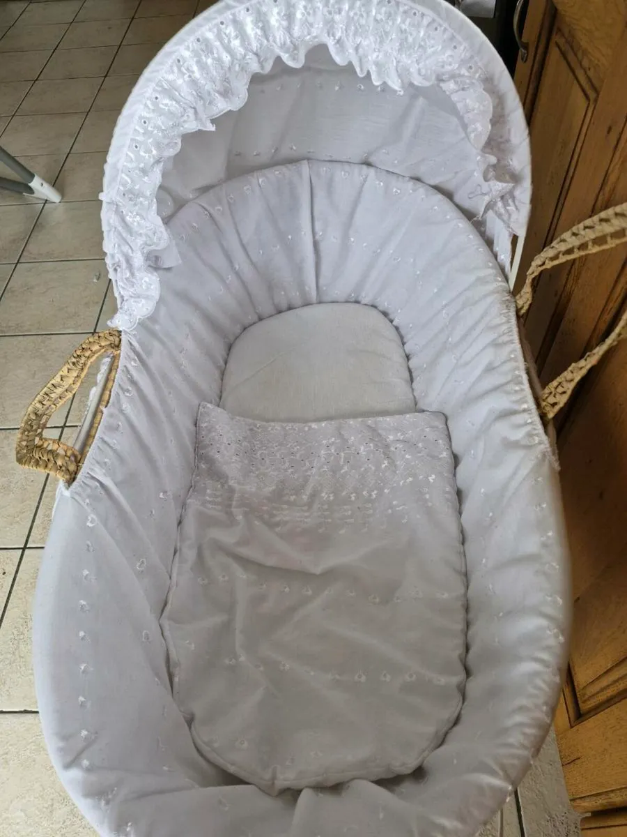 Moses basket - Image 2