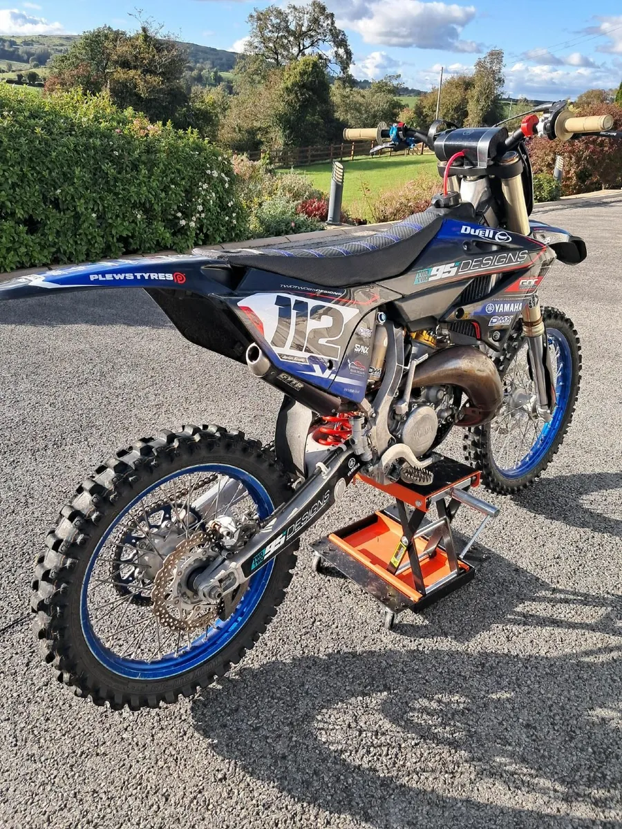 Yamaha YZ 125 - Image 3