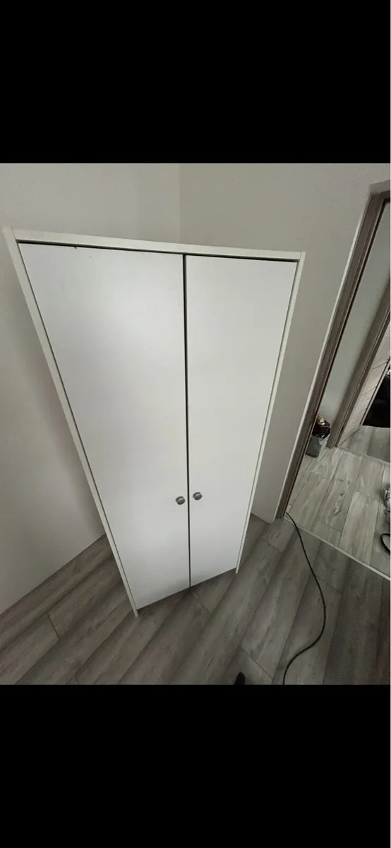 Wardrobe - Image 3