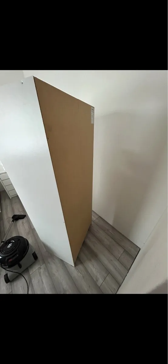 Wardrobe - Image 4