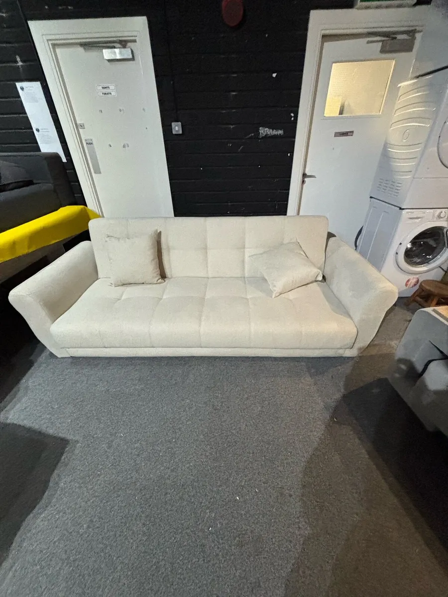 New sofa bed - Image 1