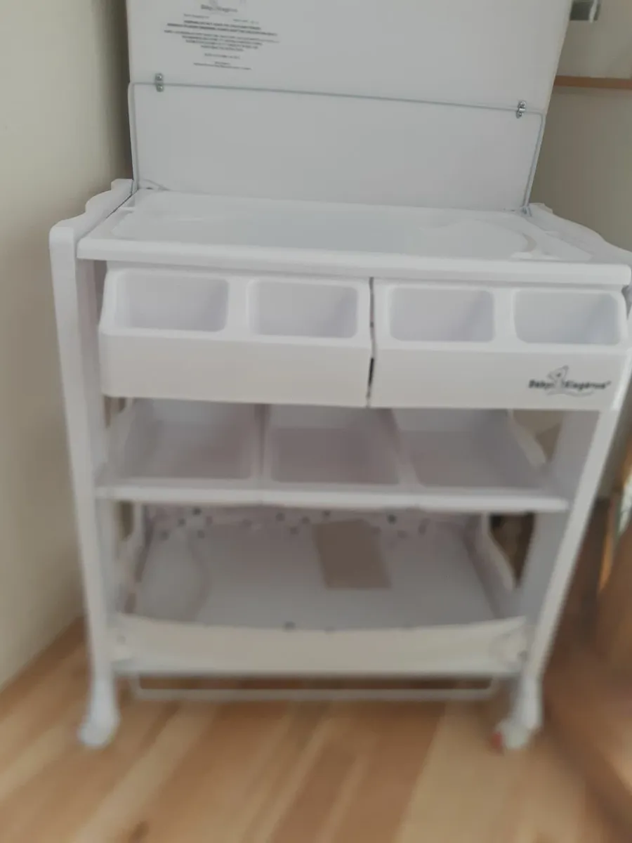 Baby changing unit - Image 3