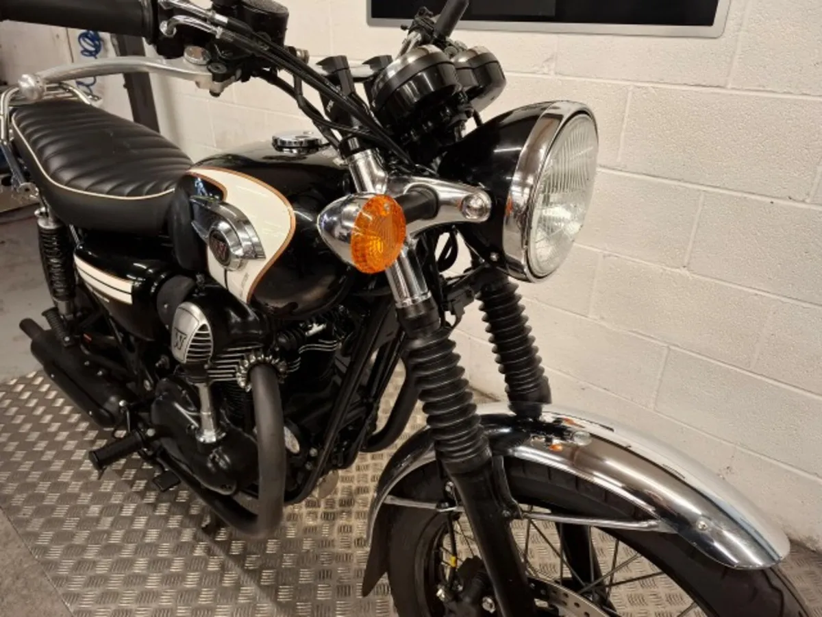 Kawasaki W800 2017 - Image 2