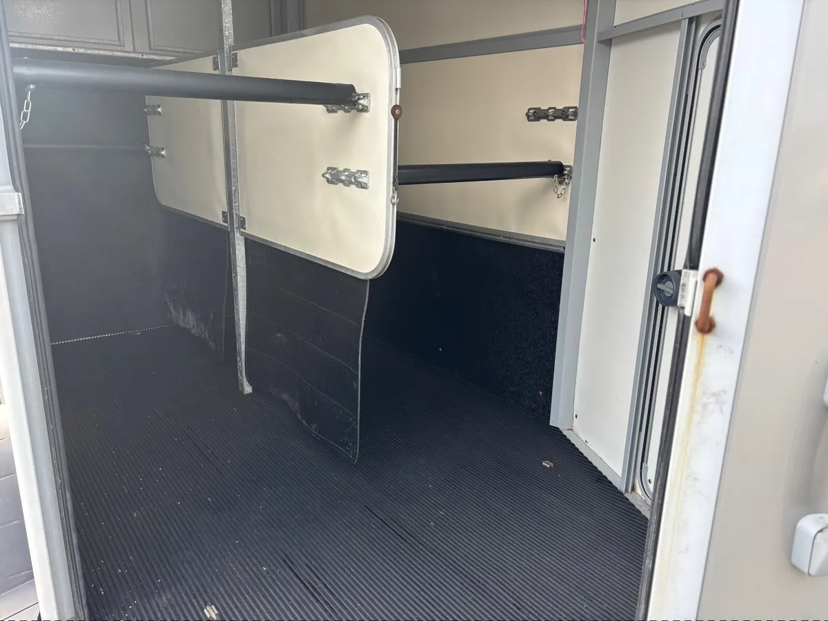 2019,IFOR WILLIAMS HB 511 HORSEBOX - Image 2
