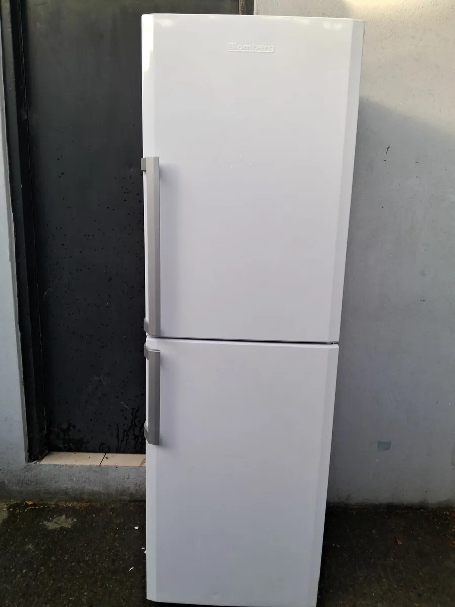 FRIDGE AND FREEZER FULL FROST FREE - Image 1