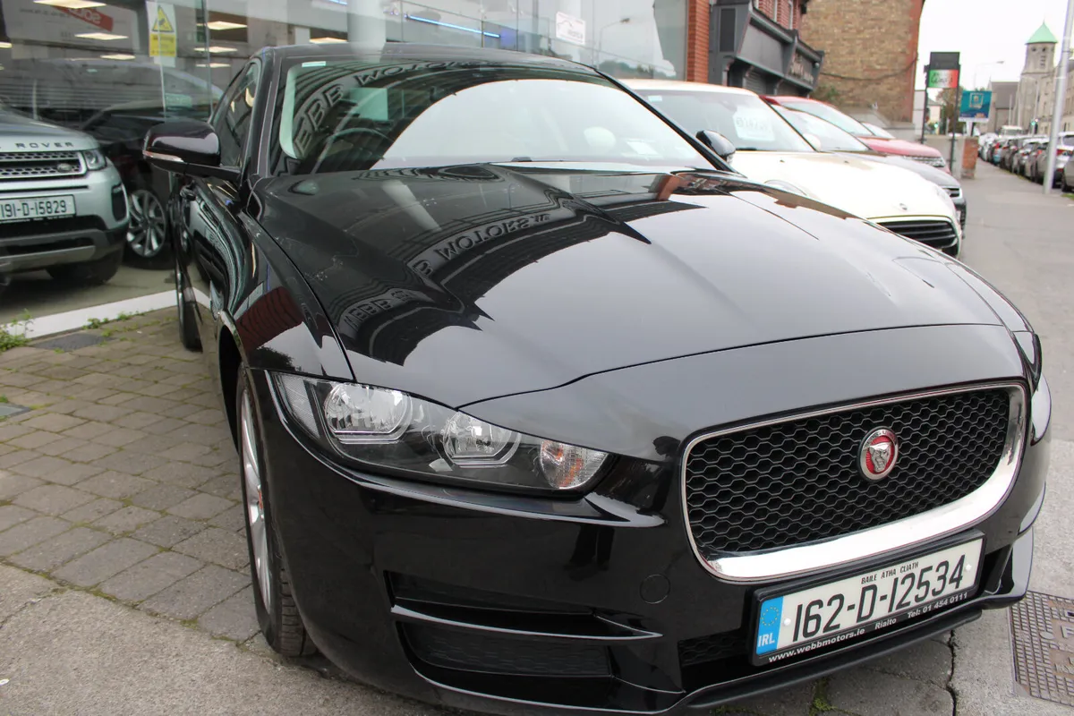 Jaguar XE 2.0 PRESTIGE 2016 - Image 1
