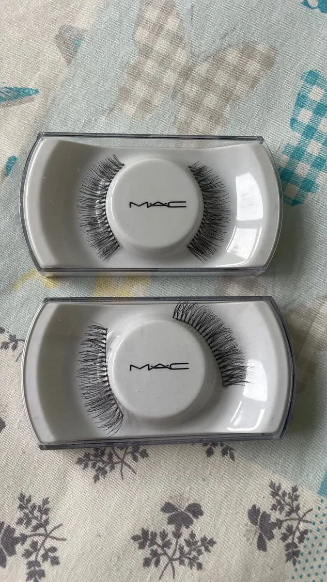 Two new MAC false eyelashes - Image 1