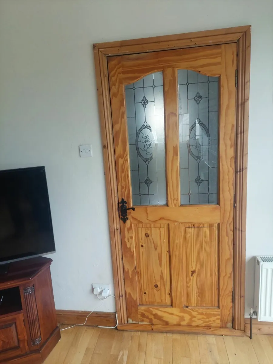 Secondhand Pine Interior Doors - Image 4