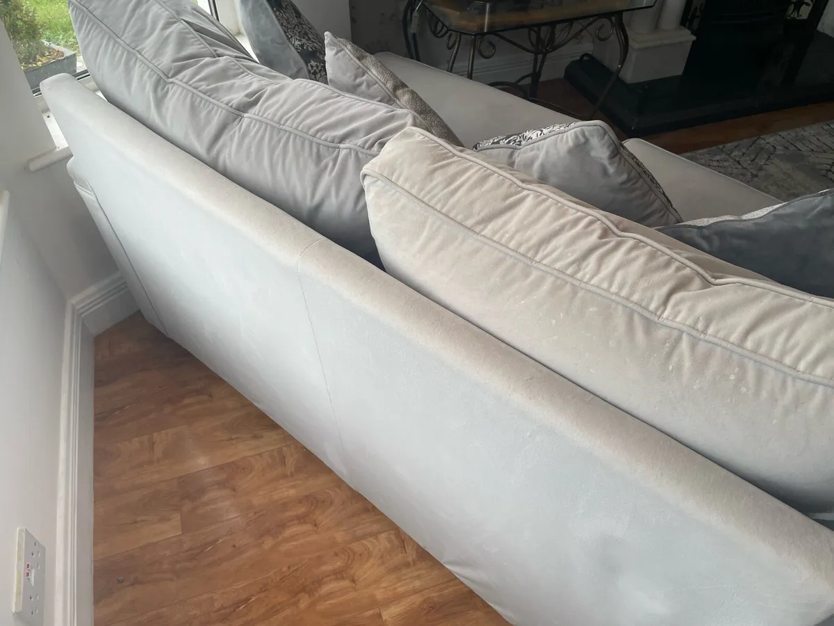 Grey velvet 2 seater couch - Image 4