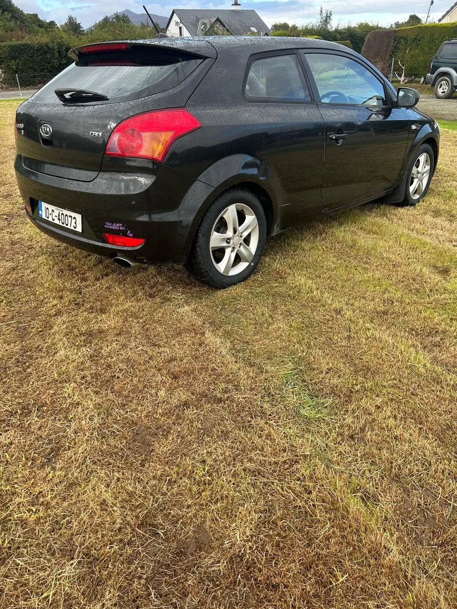 Kia Ceed - Image 4