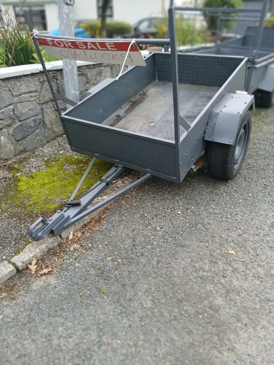 Trailer - Image 1