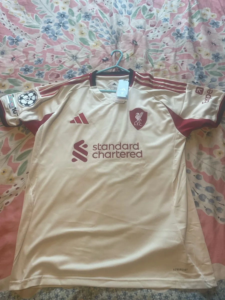 Liverpool jersey - Image 4