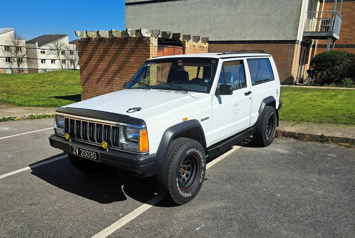 Jeep Cherokee 1993 - Image 1