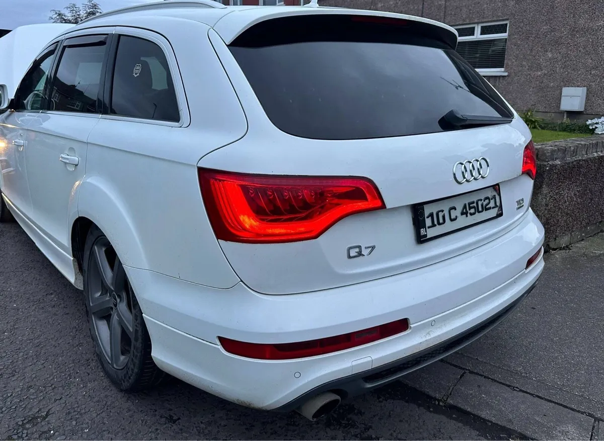 2010 Audi Q7 3.0TDI Quattro 7Seater Automatic - Image 1