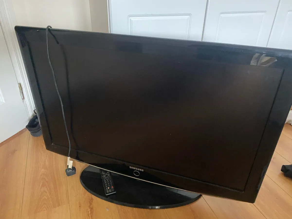 Tv - Image 1