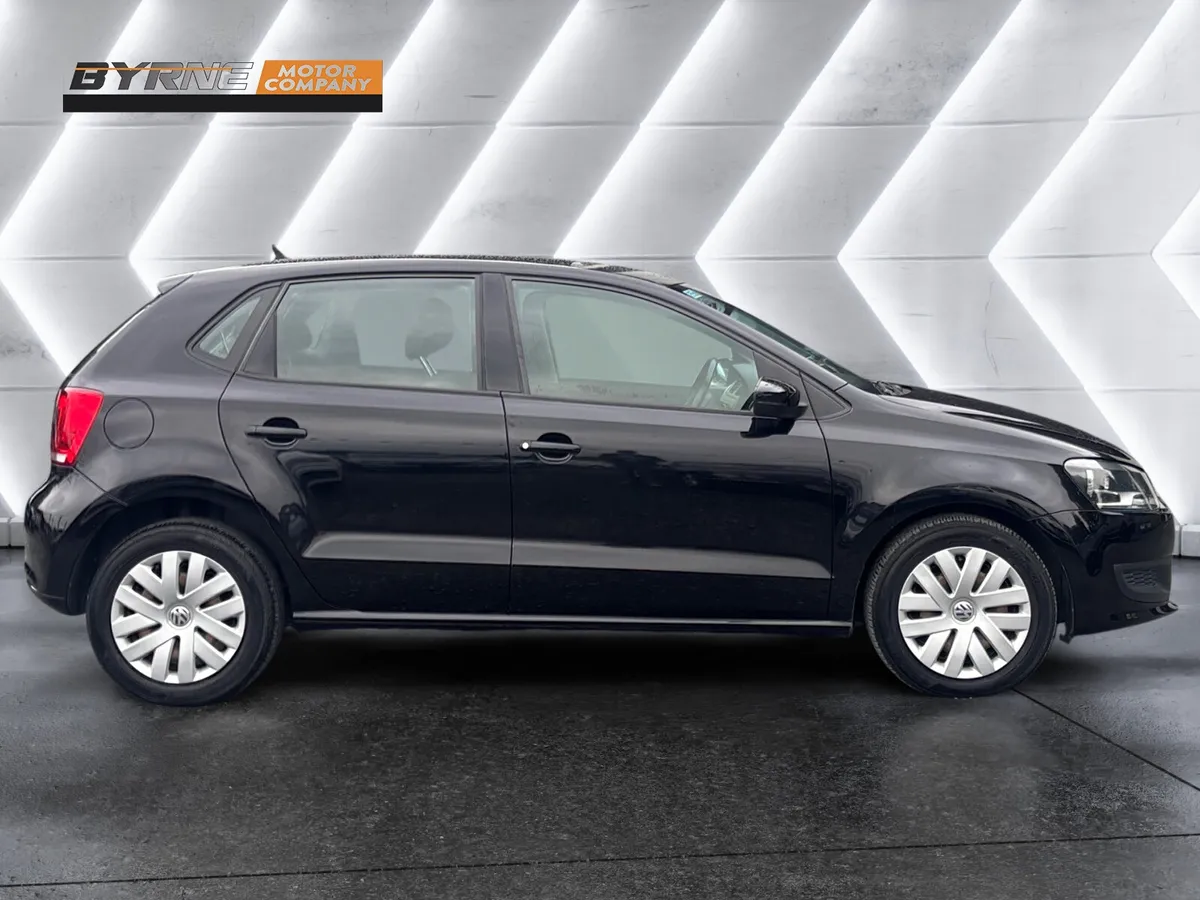 Volkswagen Polo 2013 - Image 2