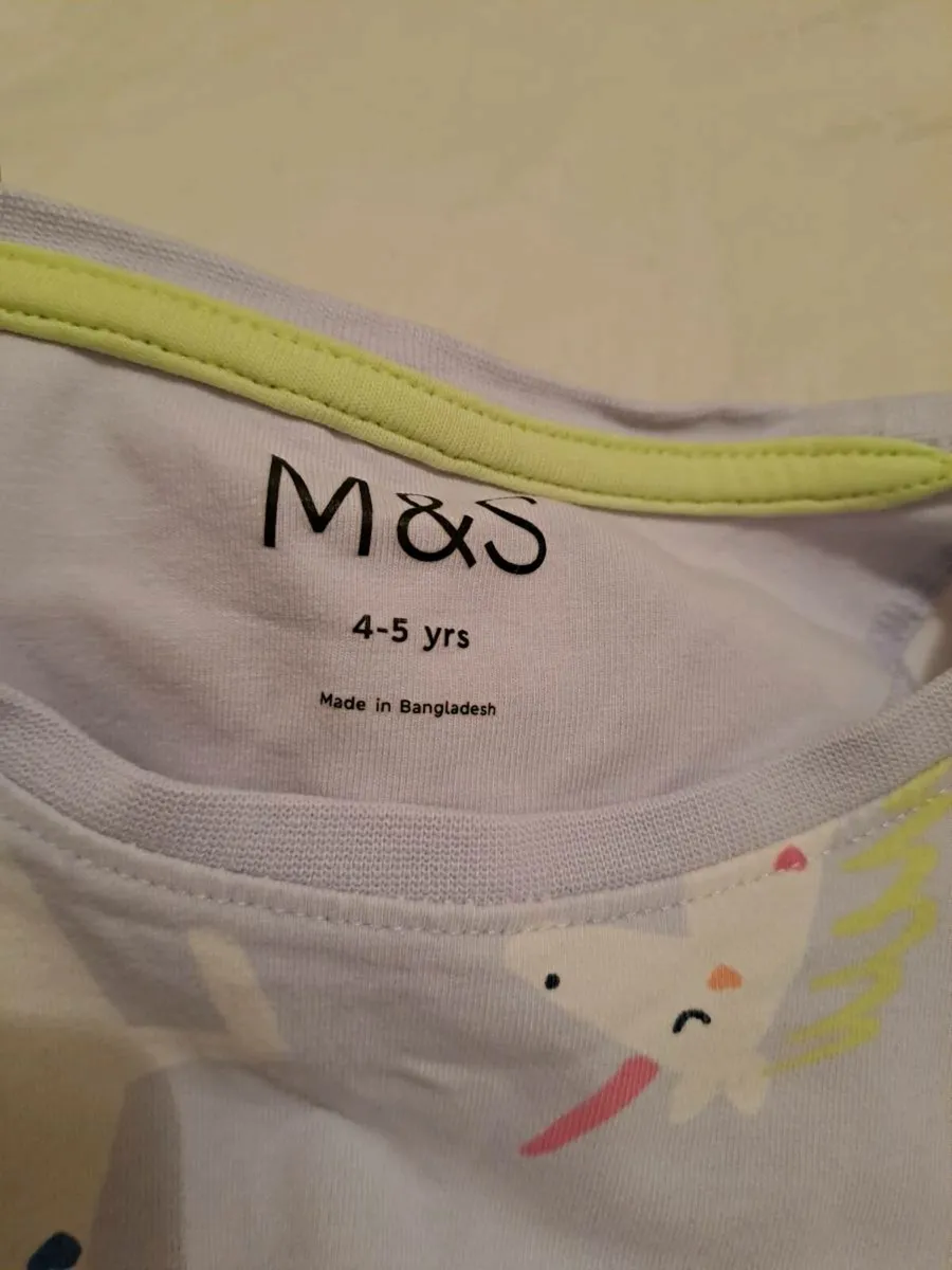 M&S unicorn sleepwear  4 - 5 y - Image 3