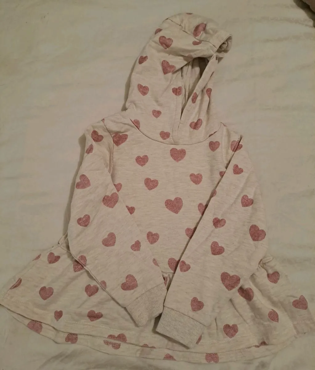 Pep&Co hoodie with hearts 4 - 5 y - Image 1