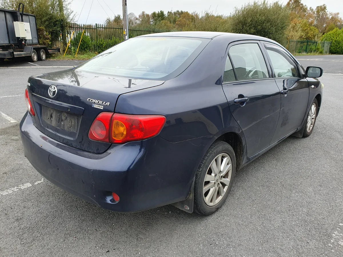 10 TOYOTA COROLLA  1.4 D-4D FOR BREAKING - Image 4