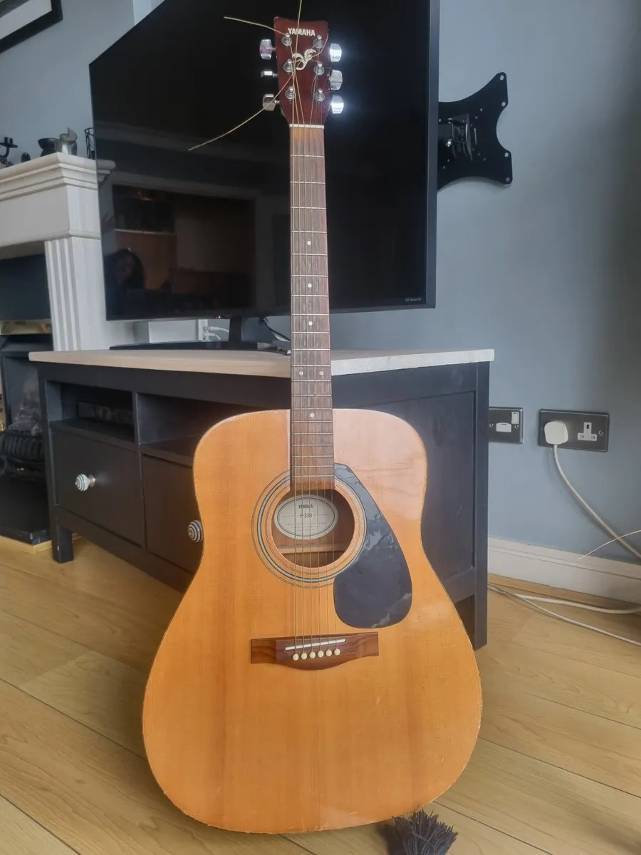 Acoustic guitar - Image 4