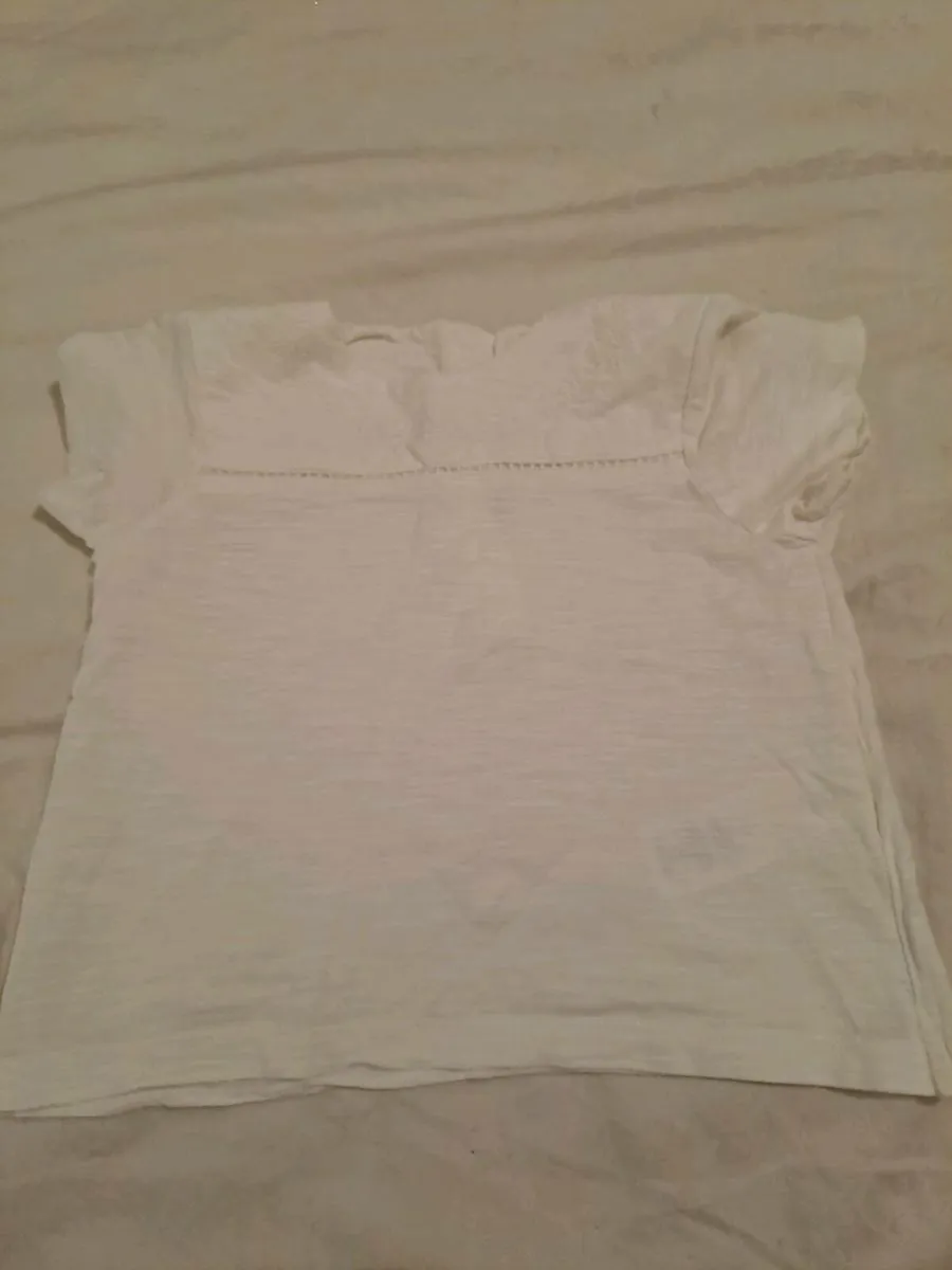 White George shirt with embroidered flowers 3 - 4 - Image 2