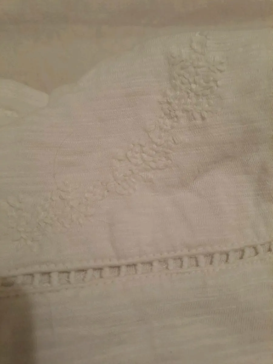 White George shirt with embroidered flowers 3 - 4 - Image 3