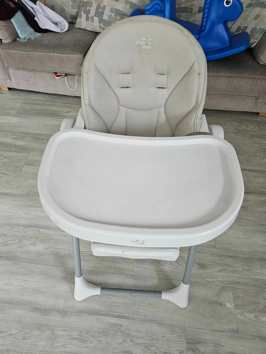 High chair - Image 1