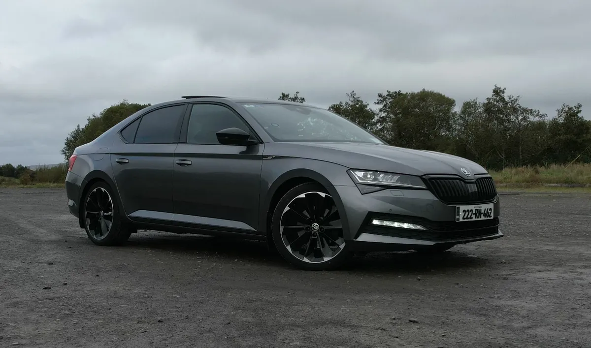 Skoda Superb SPORTLINE 2.0 TDI 150HP DSG - Image 2