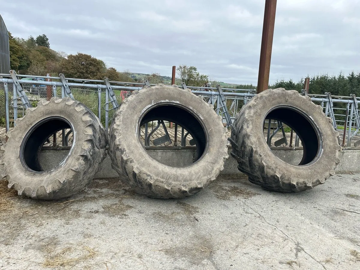 Tractor tyre - Image 1