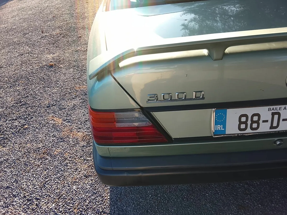 Mercedes-Benz Other 1988 - Image 2