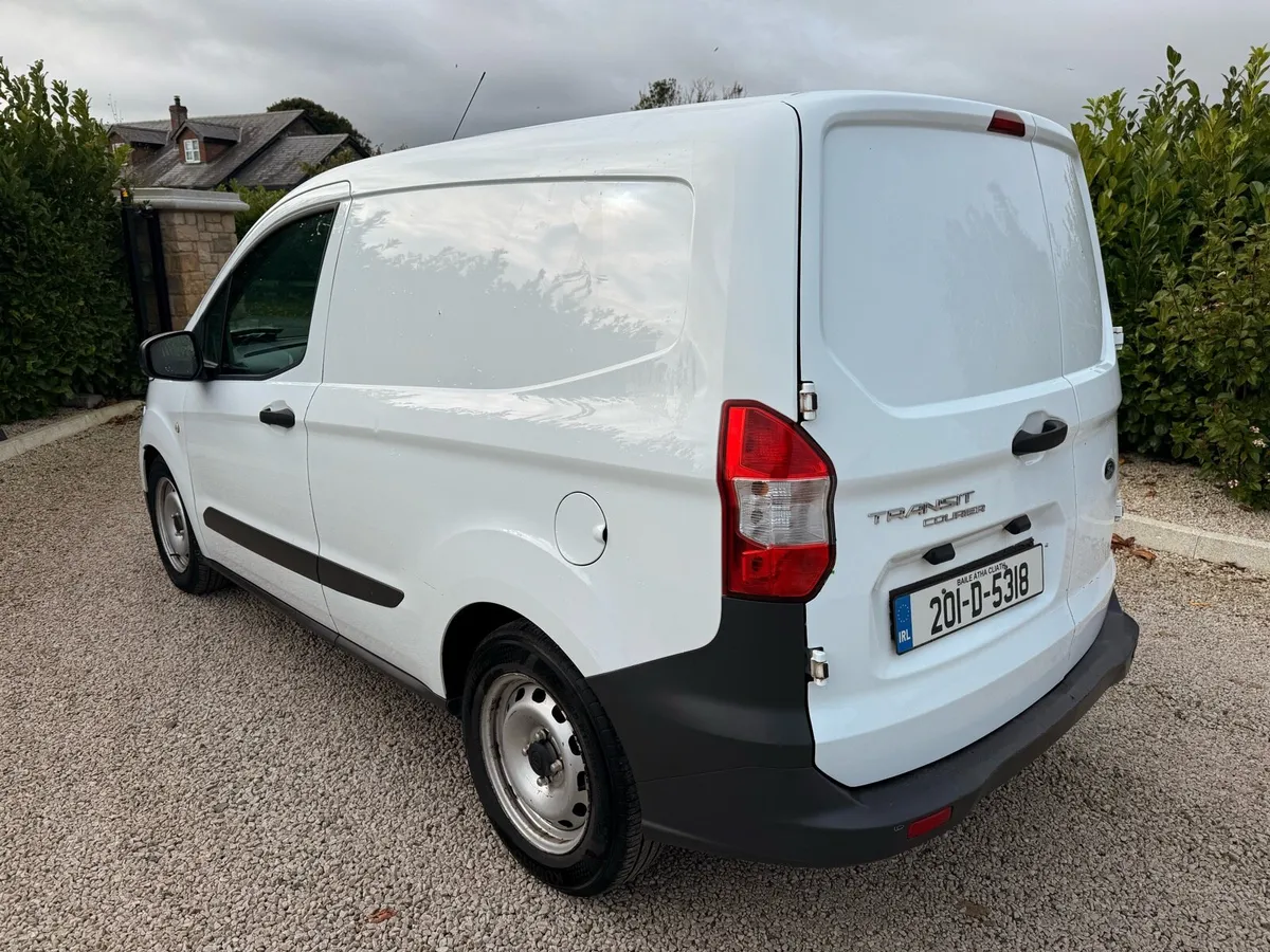 2020 ford transit courier NO VAT - Image 3