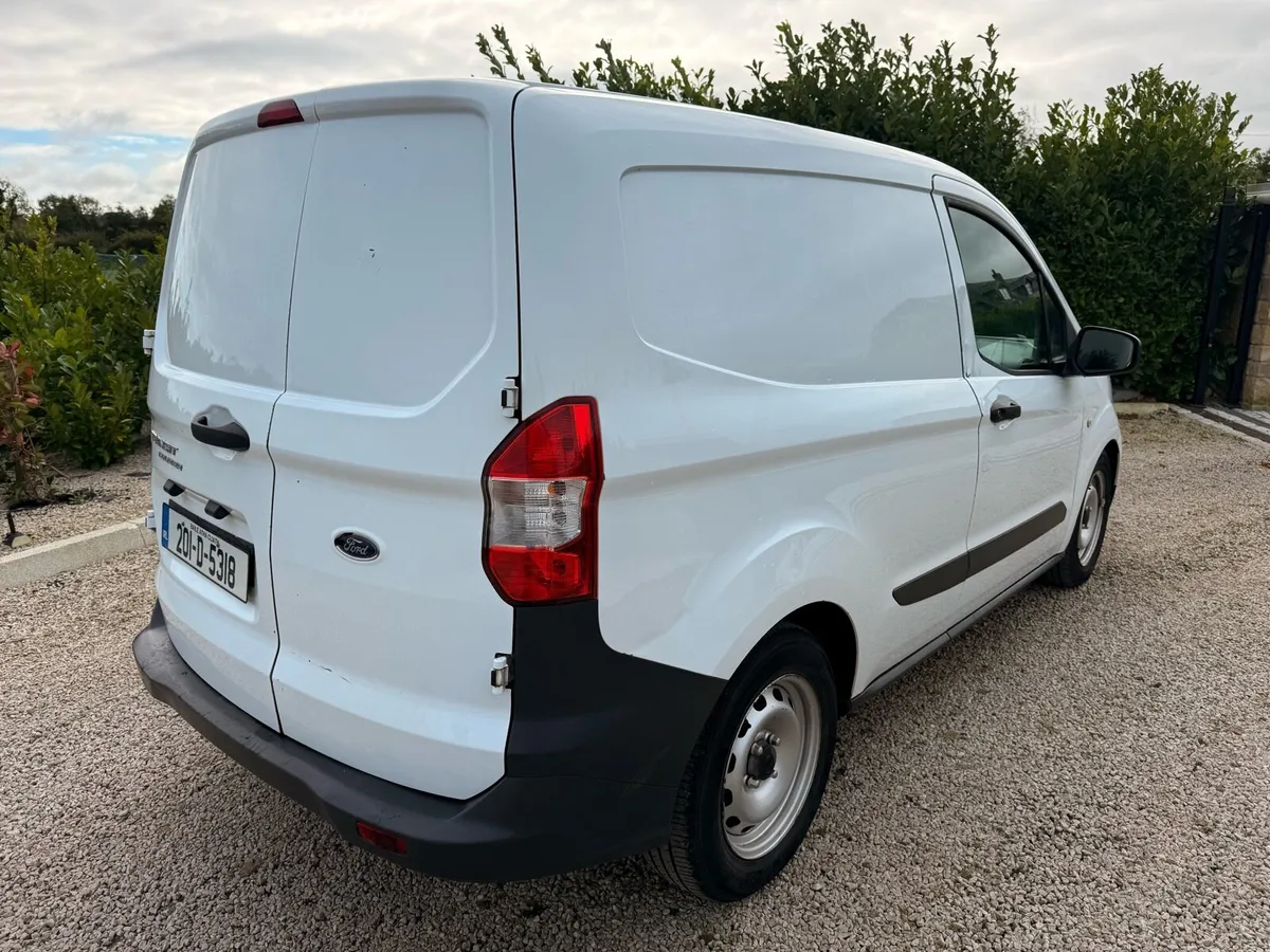 2020 ford transit courier NO VAT - Image 4